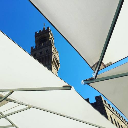 La Terrazza della Galleria degli Uffizi. Palazzo Vecchio.