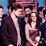 krisbian-with-pride:  Não está em ordem mas ta prft igual….