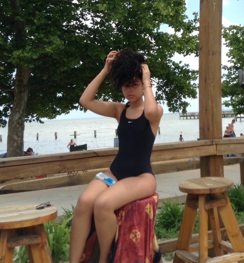habeshabeautymark:  Black Out (summer edition)  Twitter: @sleepgirl19