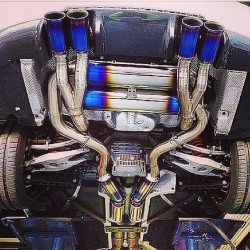 Look at all that sexy! #exhaust #pipes #blued