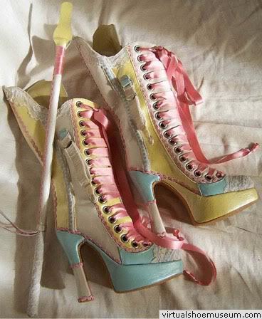 judith-orshalimian:Rachel de Kler pastel boots ;)