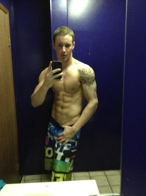 insearchofaboi:  self pic Saturday