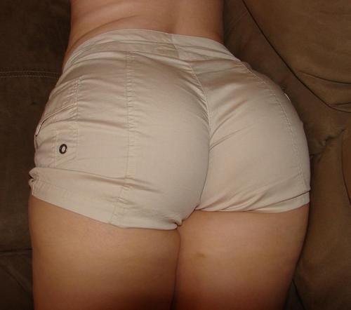 alliwantisbuttandbooty:  Follow! … the one and onlyhttp://alliwantisbuttandbooty.tumblr.com/