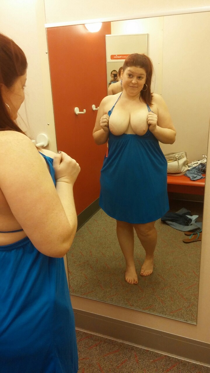 ezdevil69:  Dressing room shots   Send your own cell pics to fyeahcellpics on Kik