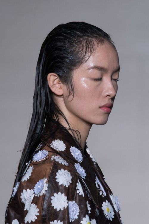 bodyfluids:  Fei Fei Sun at Maison Martin Margiela Spring 2015 