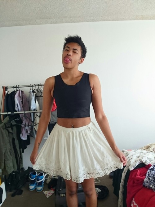bellumomniumcontaomnes:  yasthemagicalsunflower:  thetranspansaussie:  People are all fine to upcycl