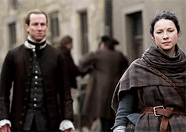 section1rules:  Madame Fraser I love badass Claire handling an intolerable situation with such smart