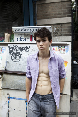 hotfamousmen:  Max Schneider