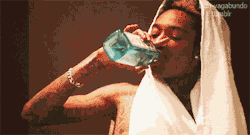 comptonbitches:  http://comptonbitches.tumblr.com/   Hahaha I fucking hate gin