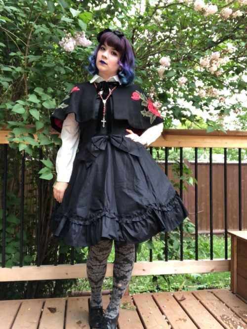 A little go this Lolita look, not my main style definitely more of a classic Lolita but I love to tr