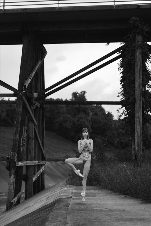 Mackenzie Richter - Houston, TexasThe Ballerina Project book is now in stock: http://hyperurl.co/npm