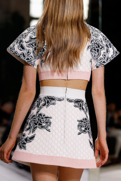 mulberry-cookies:  Balenciaga Spring 2014 (details) 