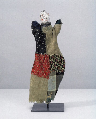 bauhaus-movement: The splendid, imaginative, and humorous hand puppets Paul Klee made for his son, F