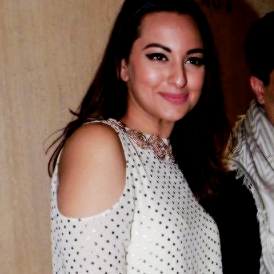 bollywoodicons: Sonakshi Sinha icons  ©  @NataliaHolden