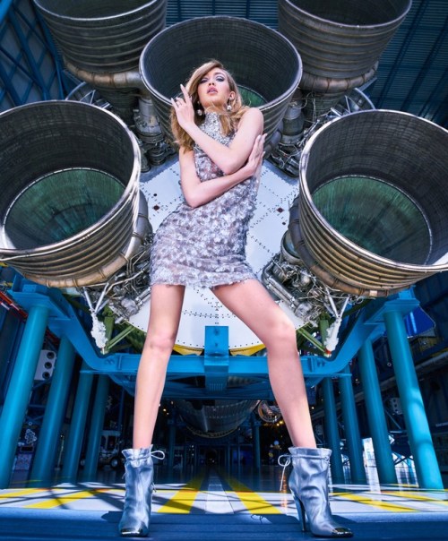 fashion-choices:  Gigi Hadid by Mariano Vivanco | Gigi’s Space Odyssey | Harpers Bazaar US June/July