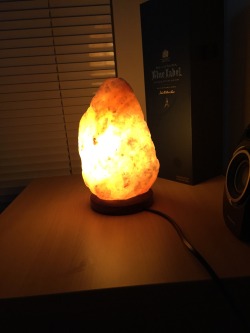 theaussiegentlegiant:  Love my new salt lamp