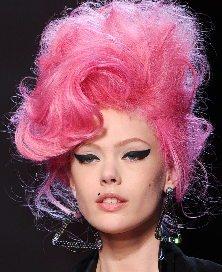 spunkh:  supermodelgif:  Frida Gustavsson at Jean Paul Gaultier S/S 2012  Models