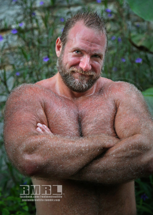 footlandia:  dirtydaddythings:  ultradaddysgoodboy:  Boatin Rob. Hes been  a long