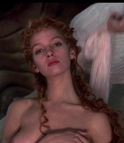 retroalien:  UMA THURMAN  in The Adventures of Baron Munchausen (1989)   I have