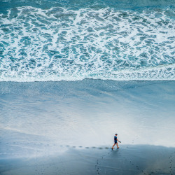 sitoutside:   Ocean   by  ►CubaGallery