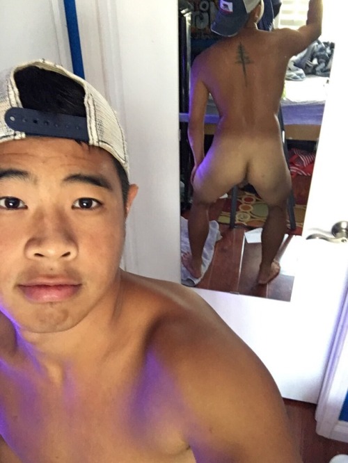 jurassicman: serviceboy96: Feeling a bit horny today!!! Still hot as hell