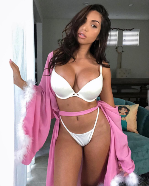 Maddy Belle | PlasticAsians.com