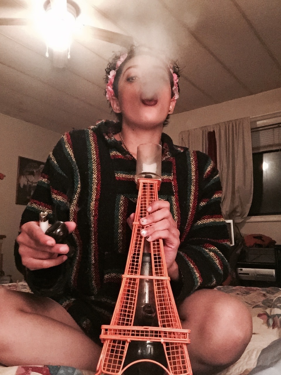 gabyfaace:  stonedjesus25:  shes-so-savaage:  stonedjesus25:  dirtchild24:  whospilledthebongwater: