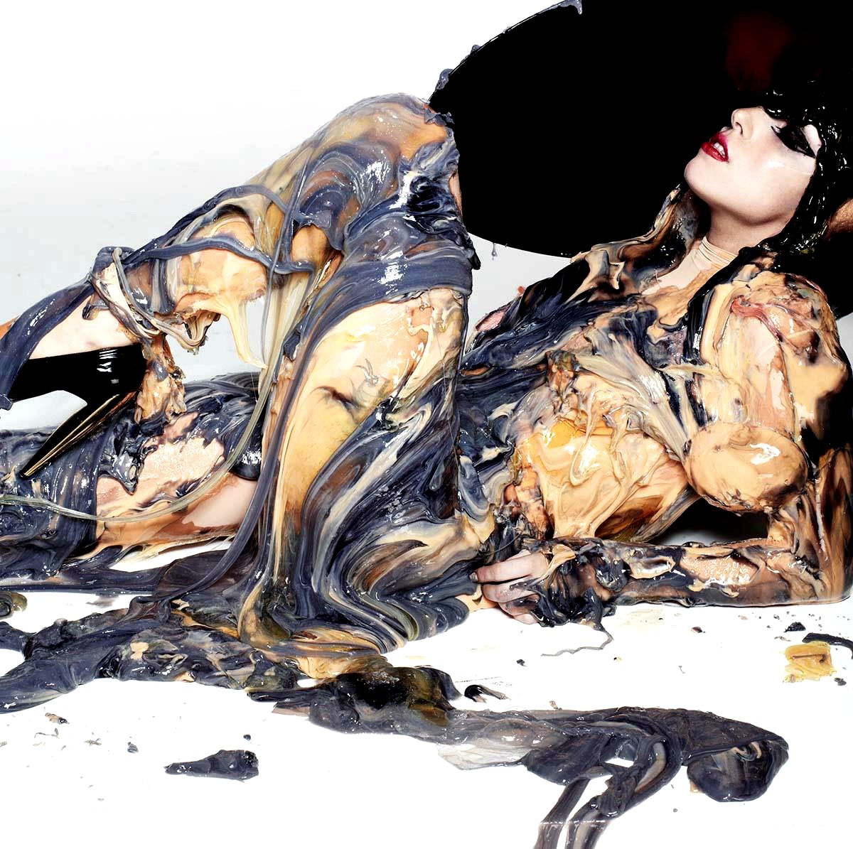 couturesnob:  FASHION  ART