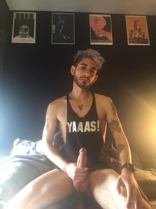 babyxbruiser:  I'ma one up you doe @bravodelta9