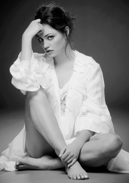 Phoebe Tonkin