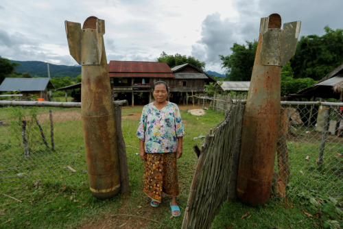 fotojournalismus:Lethal Legacy of Secret War in Laos (via Reuters)From 1964 to 1973, U.S. warplanes 