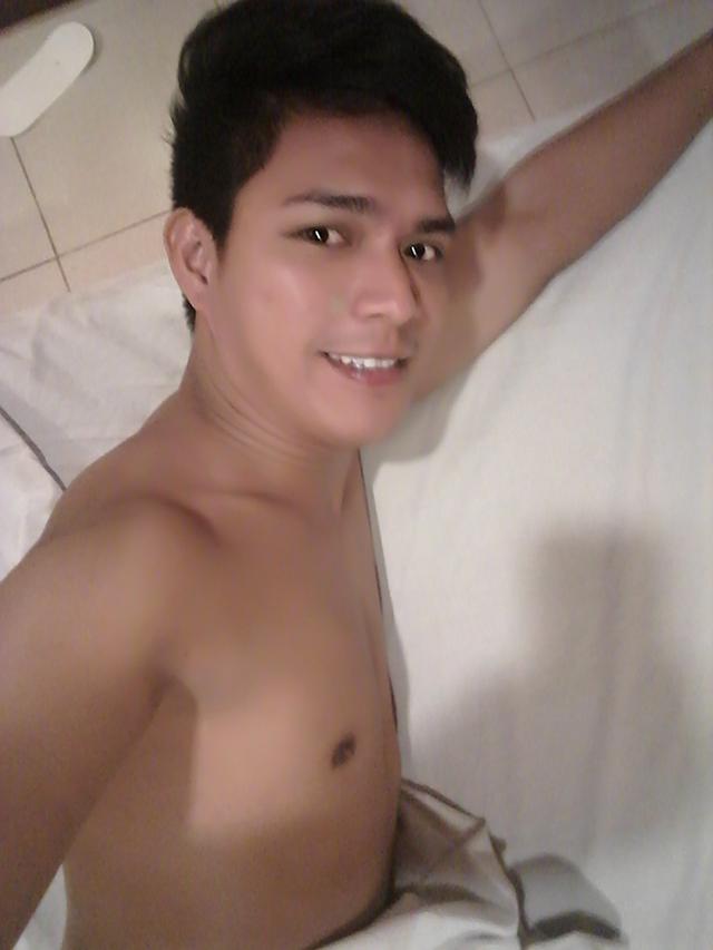 mashitayeah:  I’m Lucas 21 5'10 From Caloocan  willing to give you the most pLeasurable