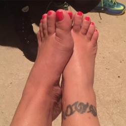 Taking pictures of my feet while my sister and her friends talking shit 