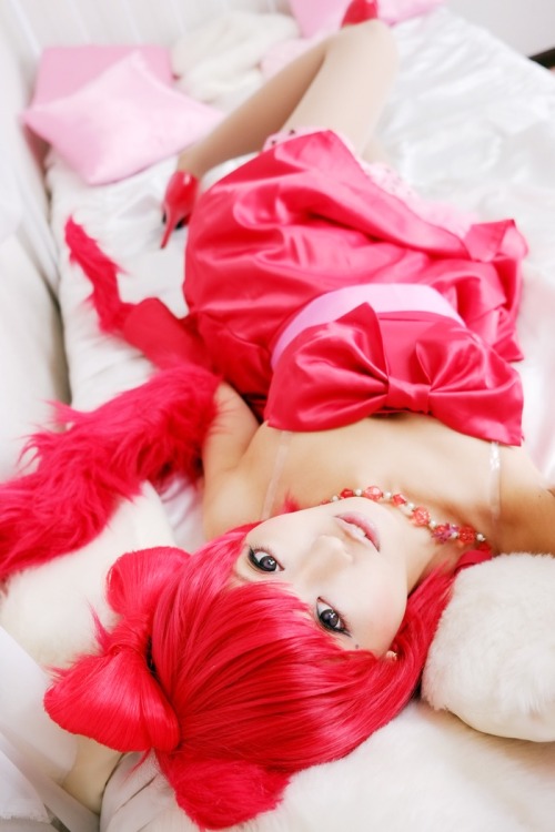 cosplaygirl:[亜羽音] BOAT RACE イメージキャラクター: アッキーニャ レッド - コスプレCure