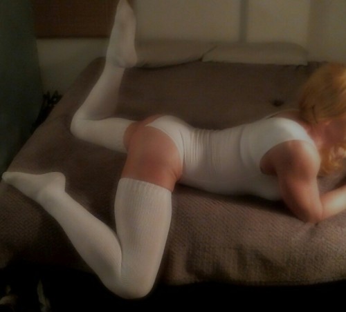 sophiesin:  Thigh high whites