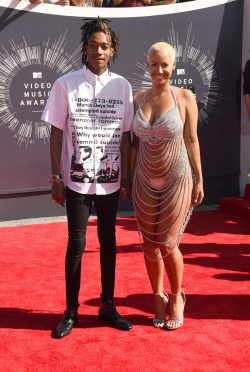 celebstarlets:  8/24/14 - Amber Rose   Wiz Khalifa at the 2014 MTV Video Music Awards in LA.