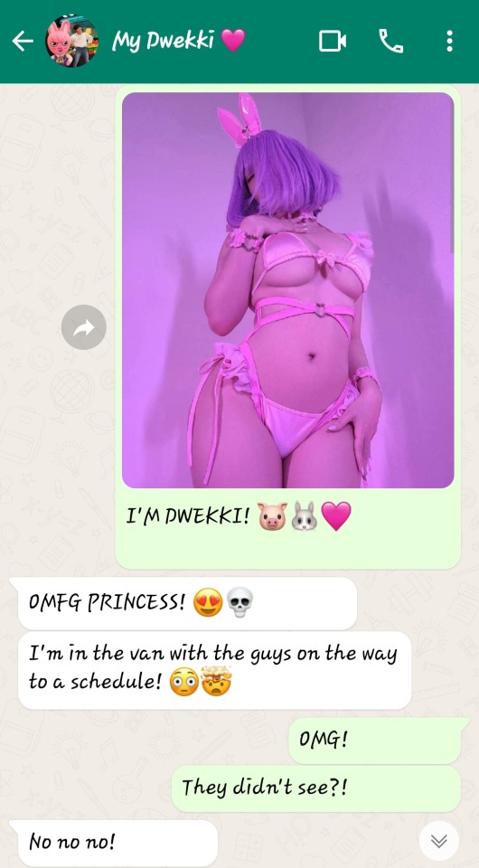 Texting Them A Lingerie Pic When They're On Schedule