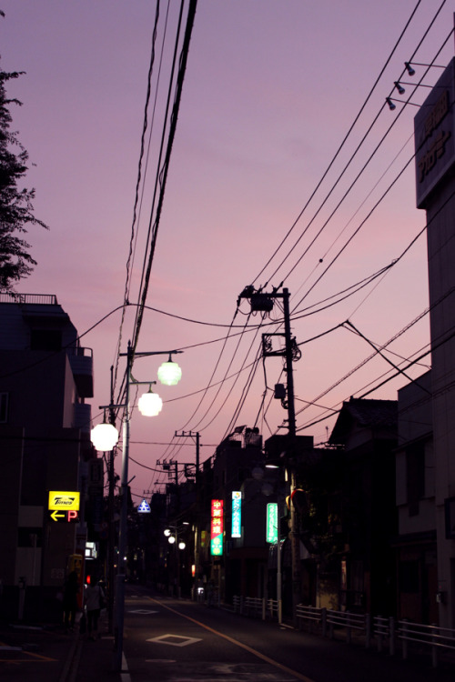 onikustigasu: sunset in shibuya, japan