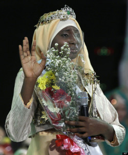 myvoicemyright:World Muslimah 2013, Miss Nigeria Obabiyi Aishah Ajibola Is Crowned A Nigerian woman has been crowned Miss World Muslimah 2013.Obabiyi Aishah Ajibola was awarded the accolade at the third annual event in Jakarta, Indonesia. &ldquo;We’re