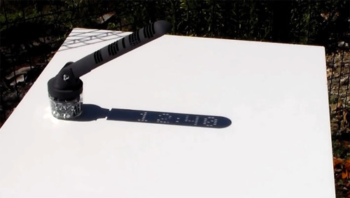 animatedamerican:itscolossal:A 3D Printed Sundial Displays Time Like a Digital ClockNOW THAT’S