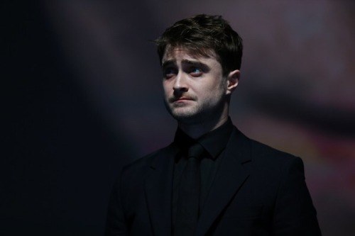 #DanielRadcliffe reacts on stage after receiving the &ldquo;Hollywood Rising Star Award&rdqu