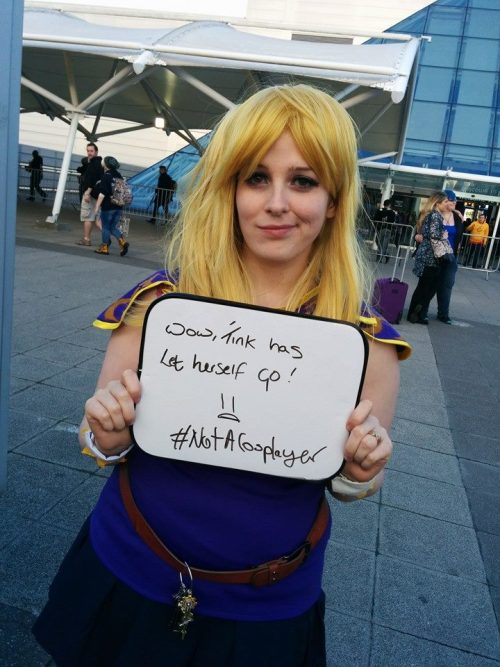 schizofennecphrenic: jointhecosplaynation: foodandcosplay: pipawolf: Hi everyone!I want to bring you