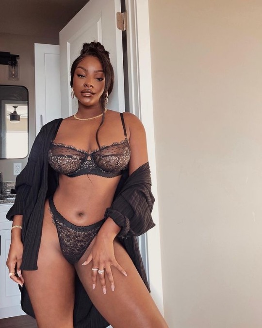 onlyyyyyybaddies: