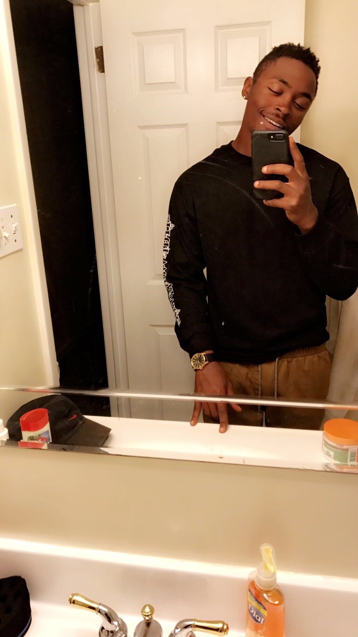 jaymezblack:  Get you somebody that can do both 🤙🏾😜