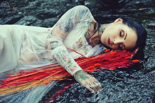 psychotic-riaeaction: PH: Giada LaisoMua: Laura Lagoona Apple