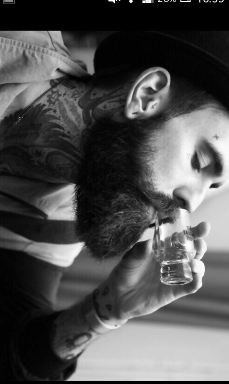 beardedlust:
“Bearded Lust
”
Oh god, yes.