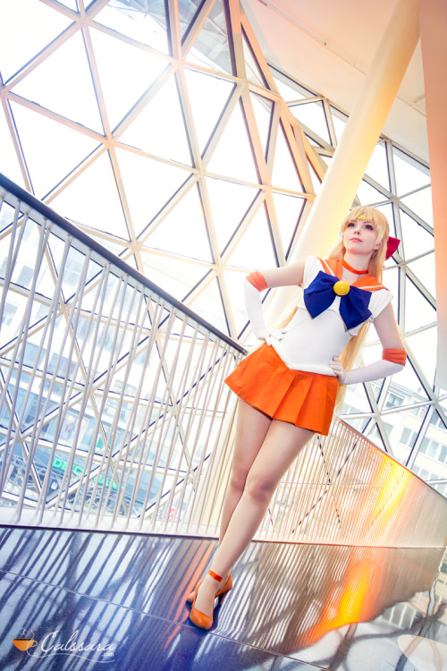  My Sailor Venus (Sailor Moon Classic) costume <3!~~make-up, model by me (http://facebook.com/cal