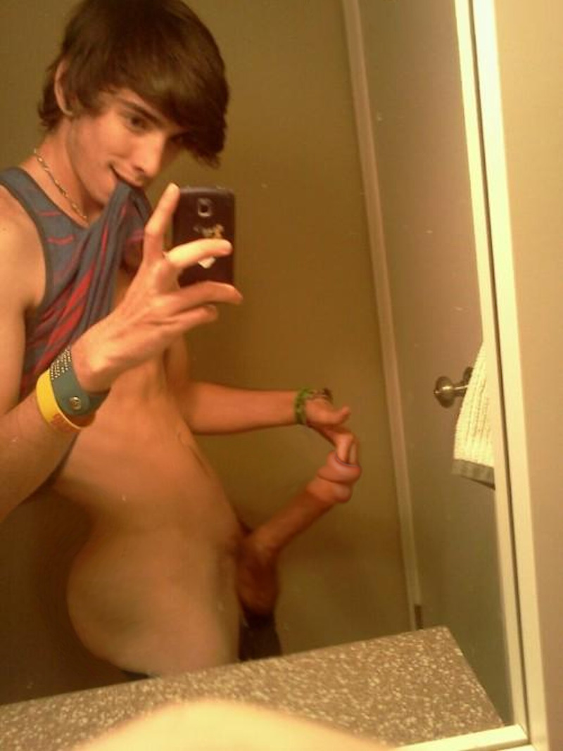 tacgwmpumper:  krazyqueers:  Two or three fingers rammed down his dick hole at 18?