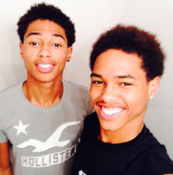 marc86jcob:OMG BROTHER 2 BROTHER SO FINE