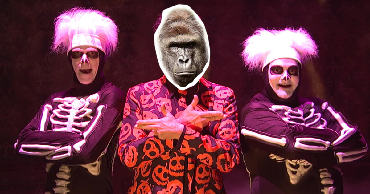 9 Halloween Costume Ideas For People Dead Set On Going As Harambe
Here are some last minute ways to make your Harambe costume stand out above the rest.